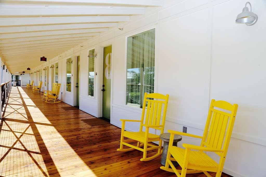 Cavalry Court, By Valencia Hotel Collection College Station Chambre photo