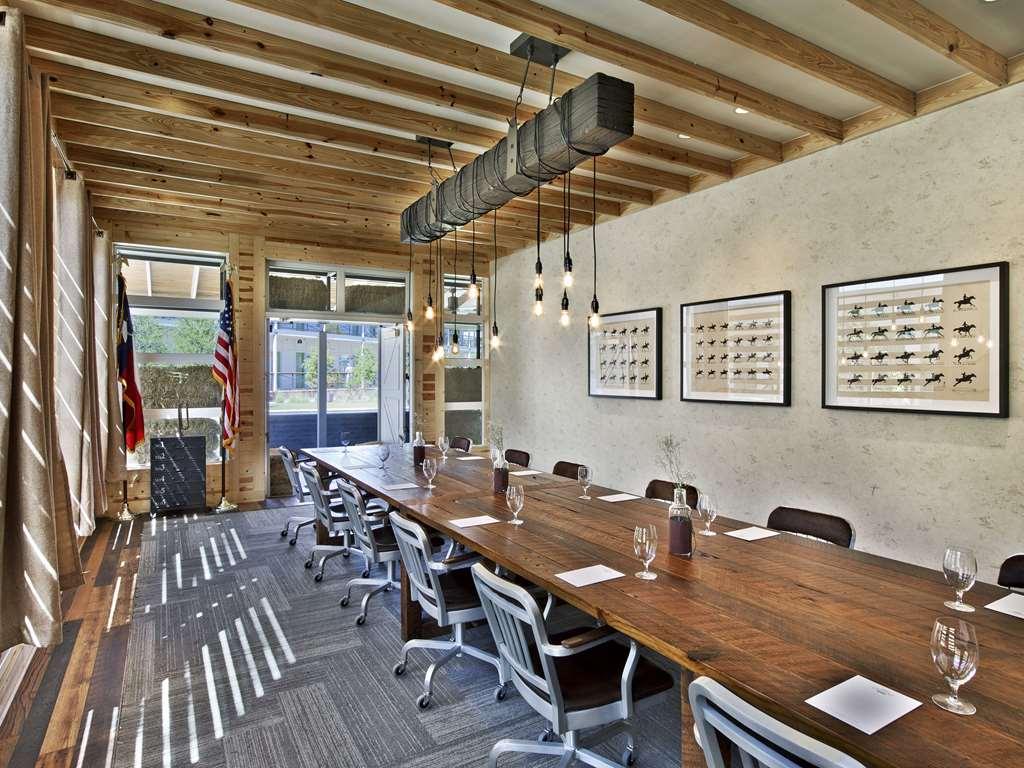 Cavalry Court, By Valencia Hotel Collection College Station Facilités photo