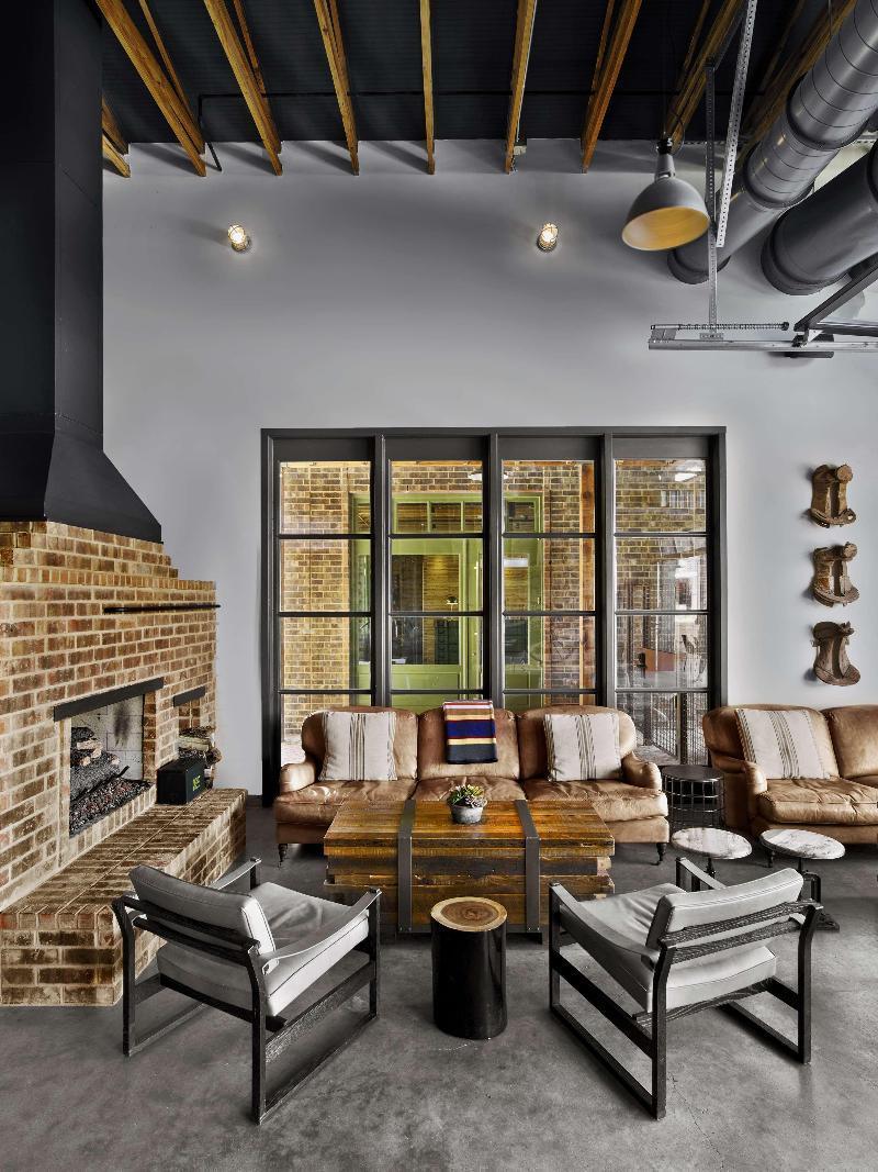 Cavalry Court, By Valencia Hotel Collection College Station Extérieur photo
