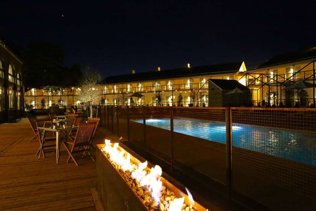 Cavalry Court, By Valencia Hotel Collection College Station Extérieur photo