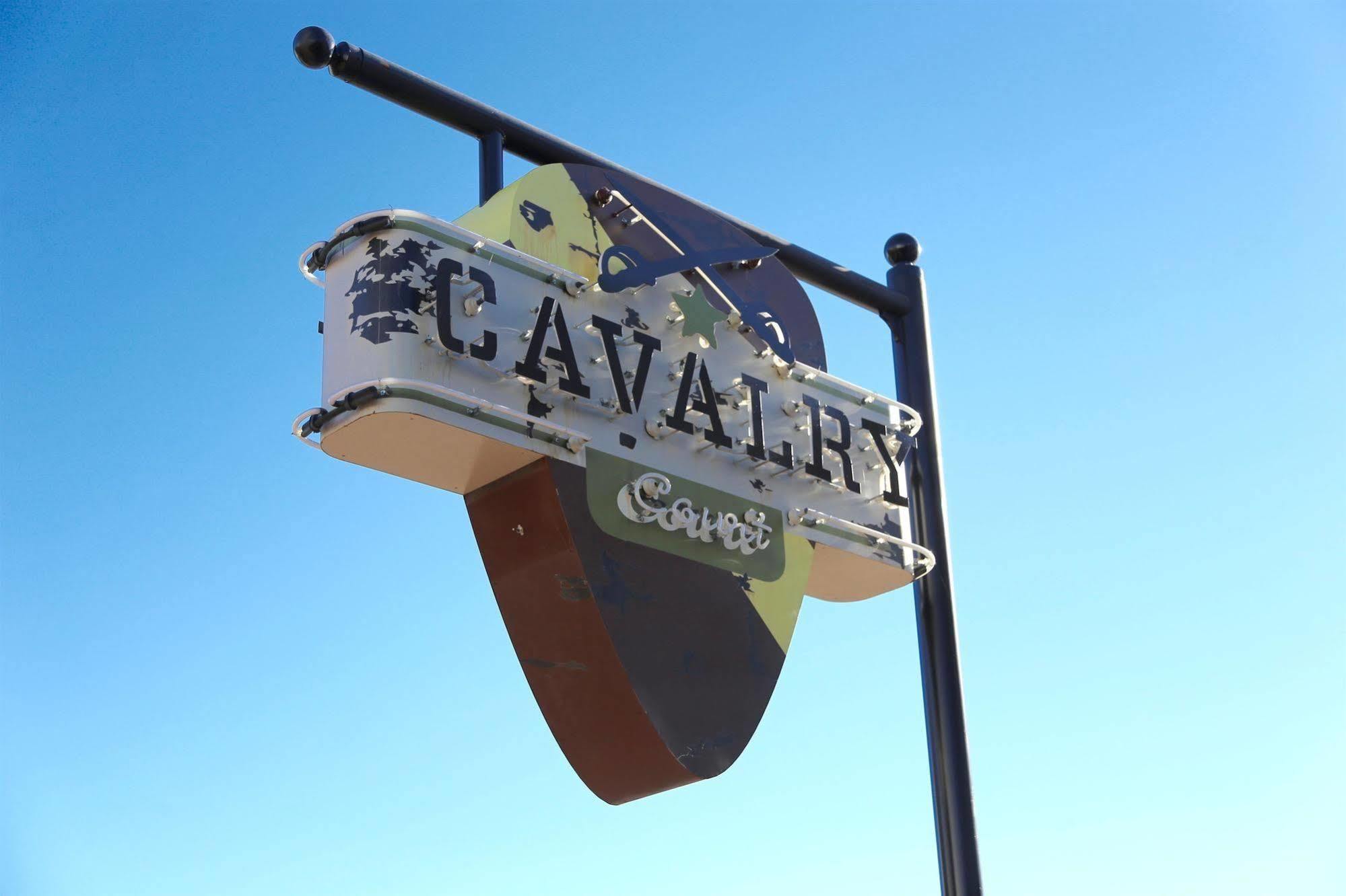 Cavalry Court, By Valencia Hotel Collection College Station Extérieur photo